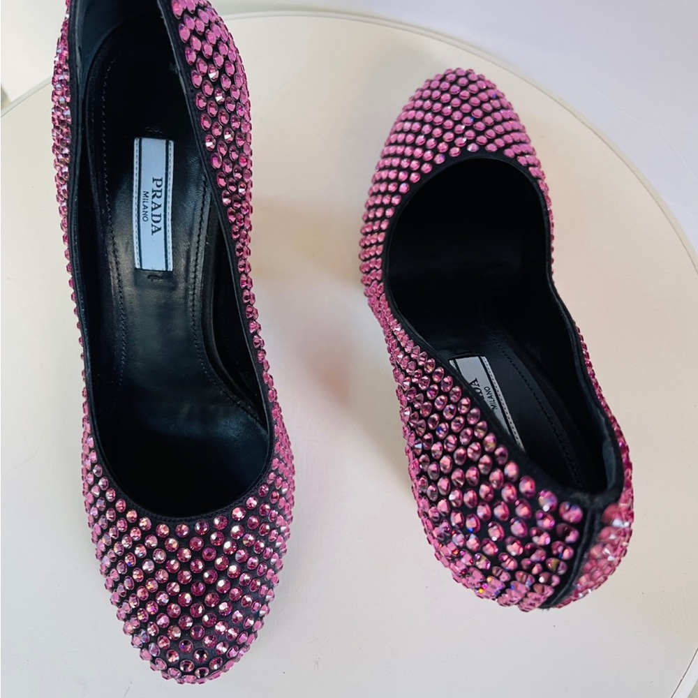 Prada Rosa Pink Rhinestone Crystal Embellished Pump 37 IT
